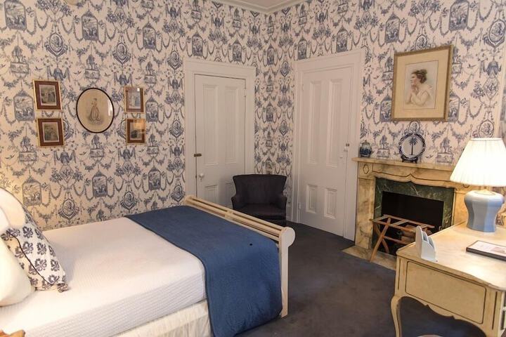 Room 56 of 72