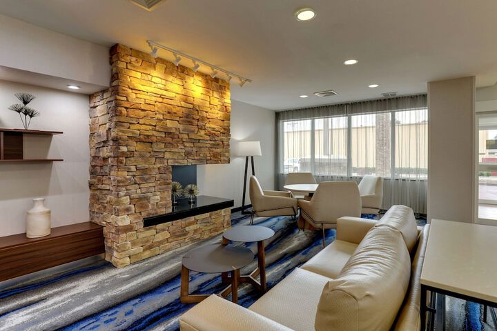Fairfield Inn & Suites Hutchinson