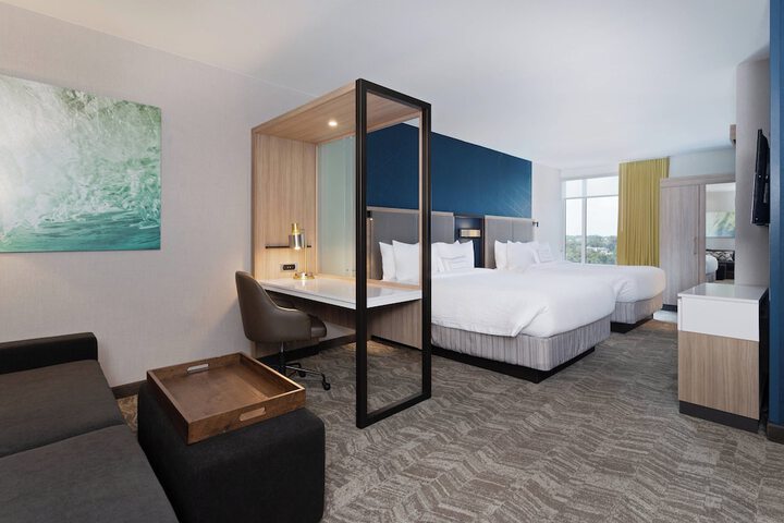 Room 19 of 27