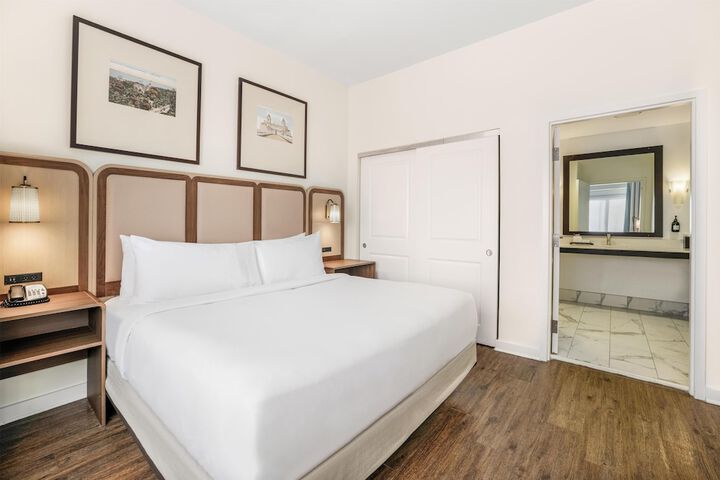The Banyan Hotel Fort Myers Tapestry Collection by Hilton