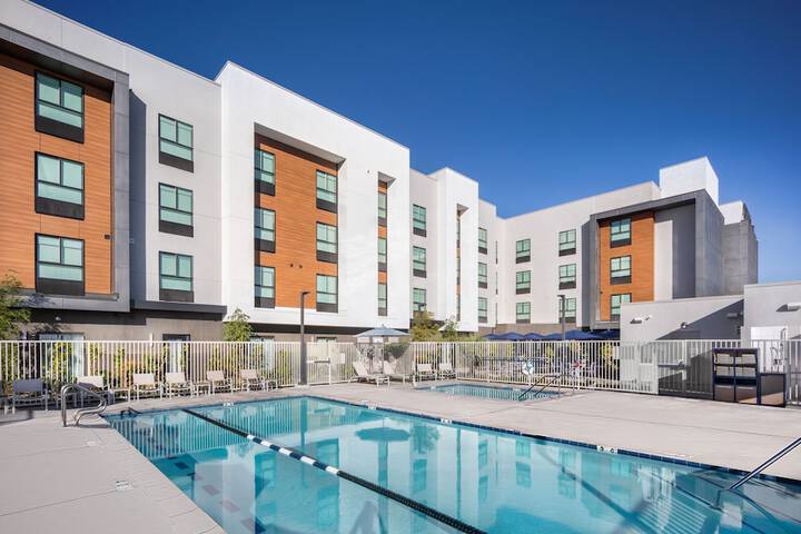 Ayres Hotel San Diego South - Chula Vista