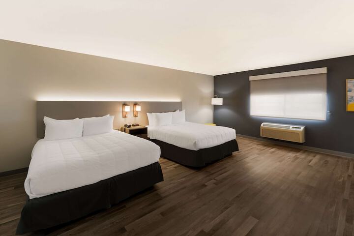 Quality Inn & Suites Artesia