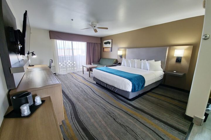 Room 40 of 64