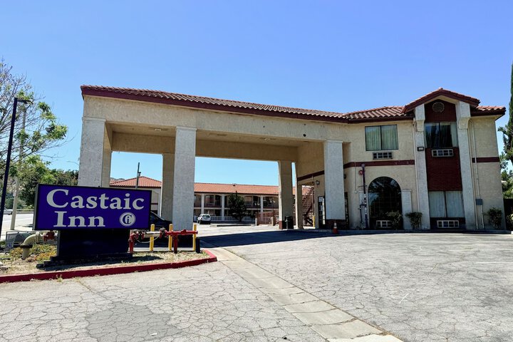 Castaic Inn Near Six Flags Magic Mountain