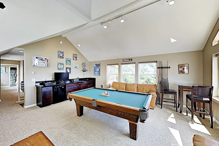 30015 Cloverdale - 4 Br Home