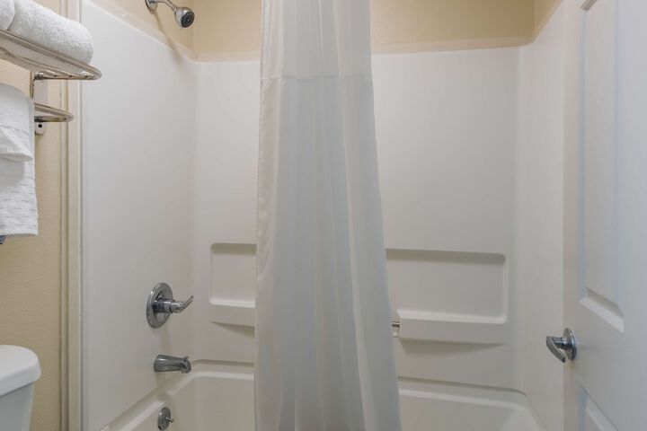 Room 20 of 34