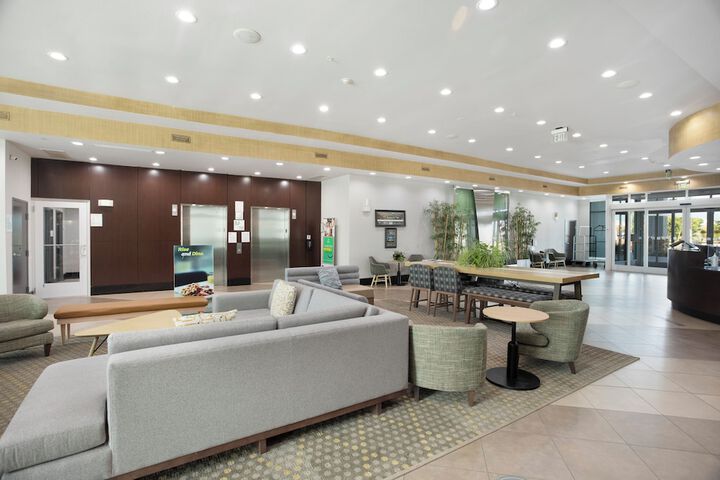 Hotel 4 of 43