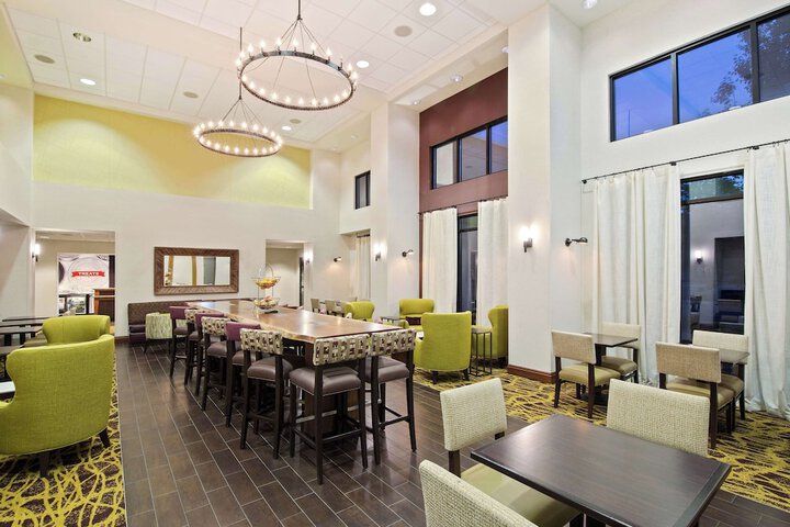 Hotel Interior 10 of 36