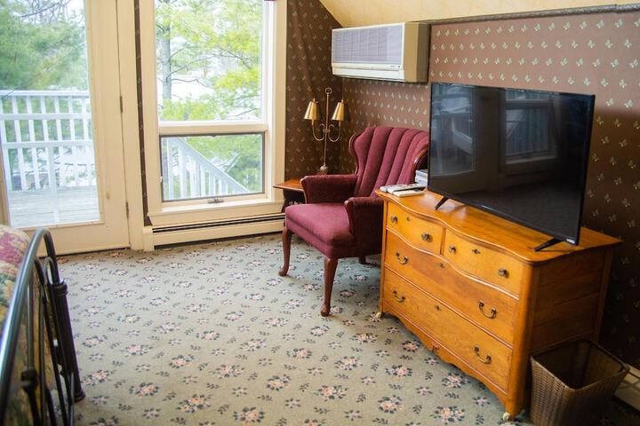 Room 23 of 42