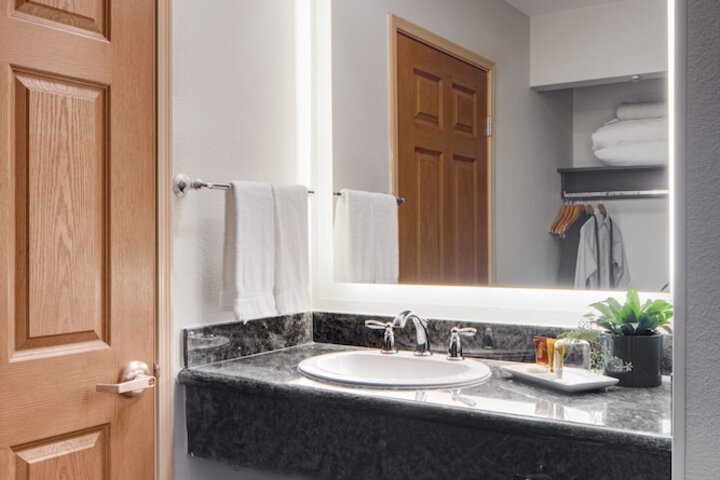 Ayres Suites Mission Viejo – Lake Forest