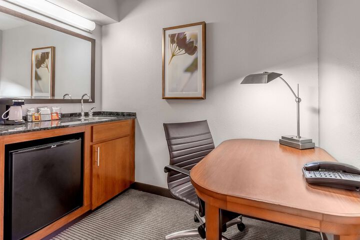 Room 25 of 64