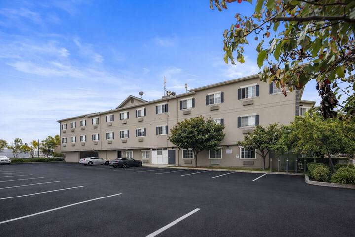 Hotel 1550 - SFO Airport
