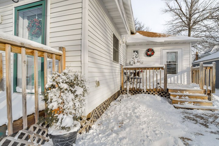 Charming Crookston Home: Walk to Downtown!