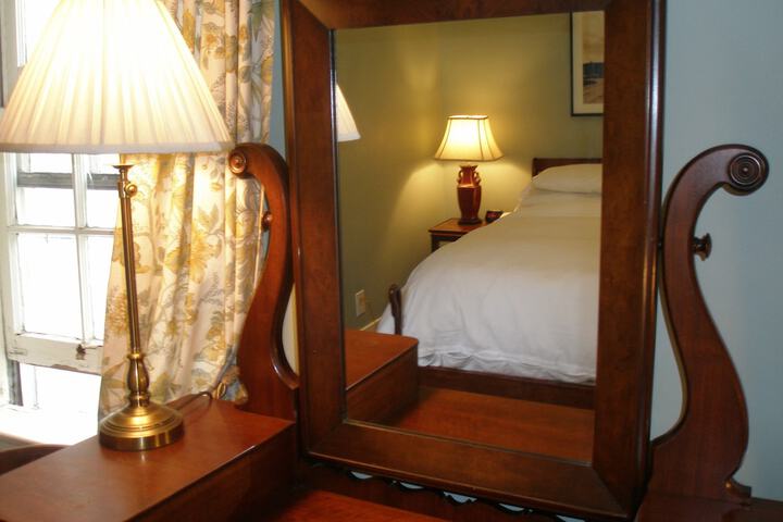Room 77 of 238