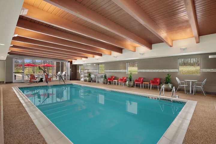 Pool 4 of 42