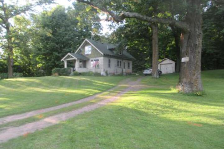 The Charming Lucky Cottage