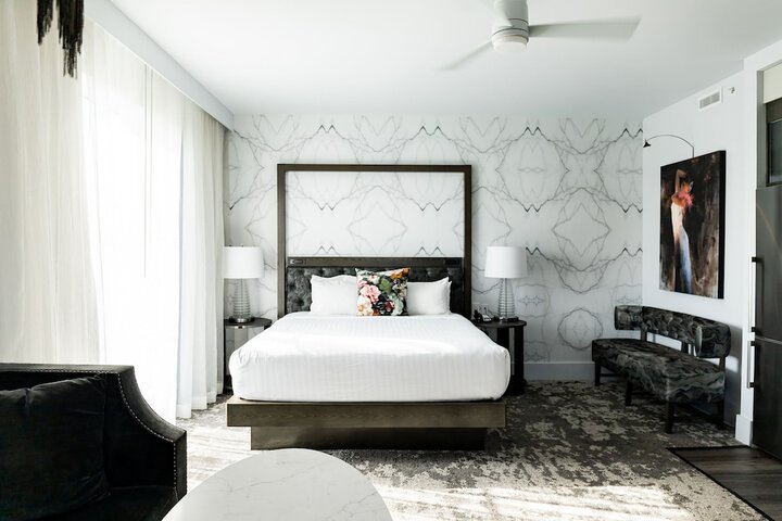 Room 14 of 48