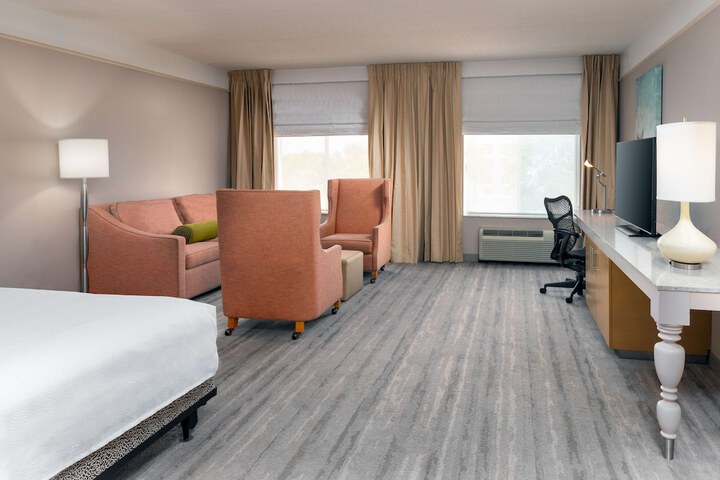 Room 18 of 33