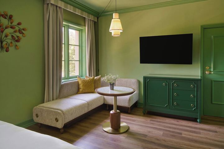 The Carlton Hotel Atascadero – Paso Robles, a Tribute Portfolio Hotel