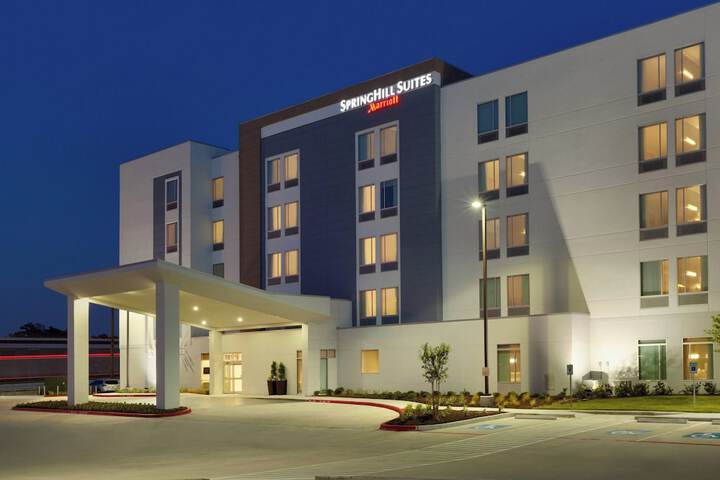 Hotel 4 of 26