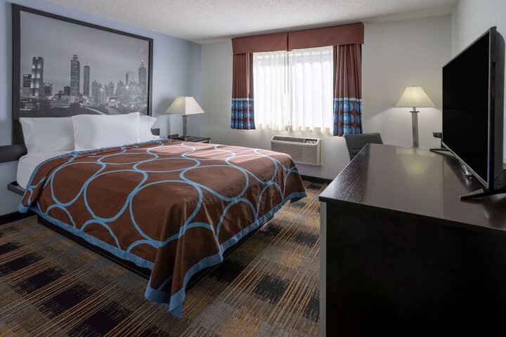 Room 27 of 35