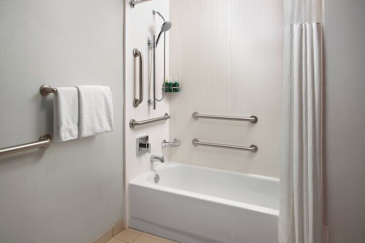 Courtyard by Marriott Fayetteville