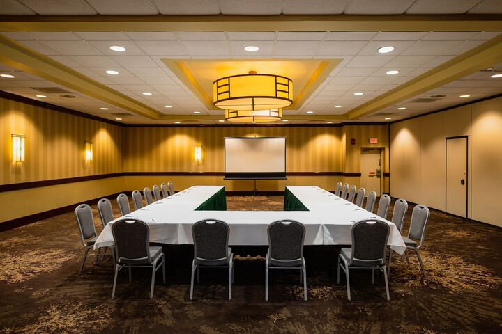 Embassy Suites by Hilton Piscataway Somerset