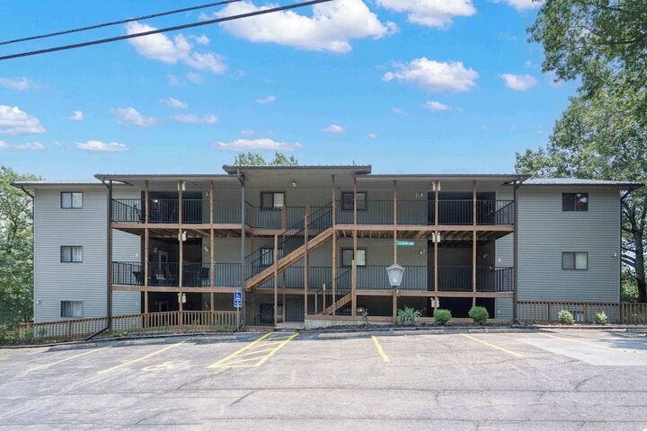 Black Bear Lodge - 1 Mile From Silver Dollar City