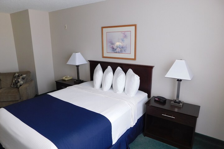 Room 30 of 44