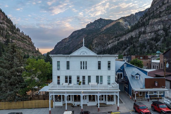 Hotel 4 of 45