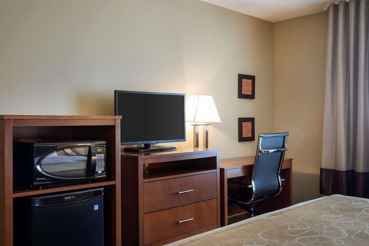 Comfort Inn & Suites Watford City