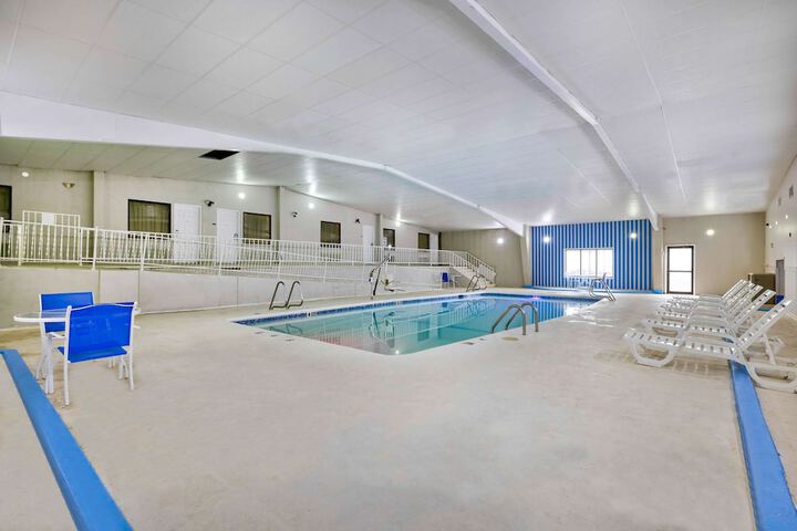 Pool 6 of 34
