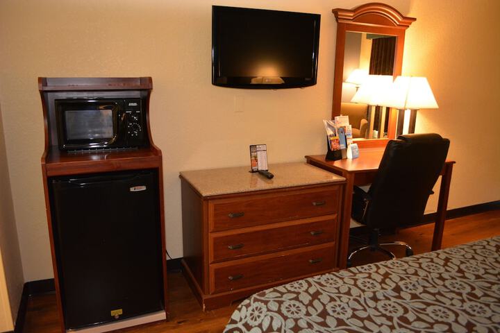 Room 27 of 53