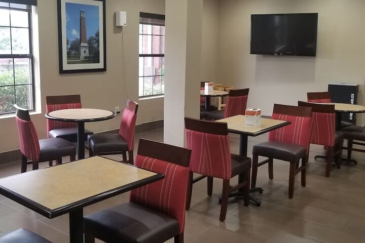 Comfort Inn & Suites Fultondale Gardendale I-65