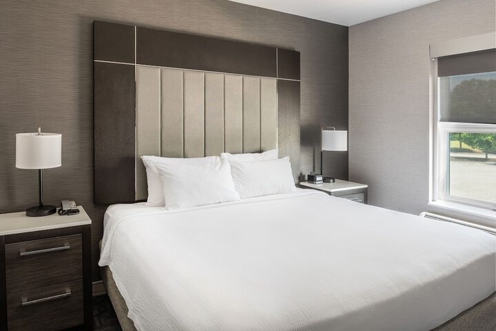 Room 21 of 37