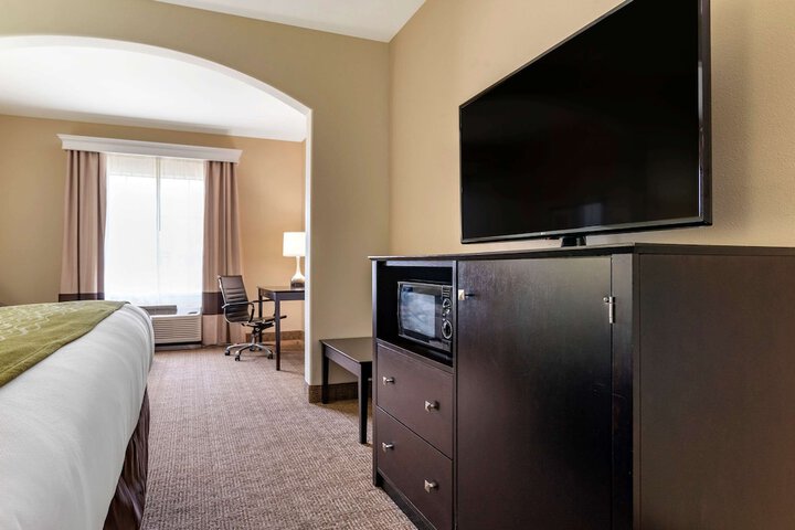Room 9 of 31