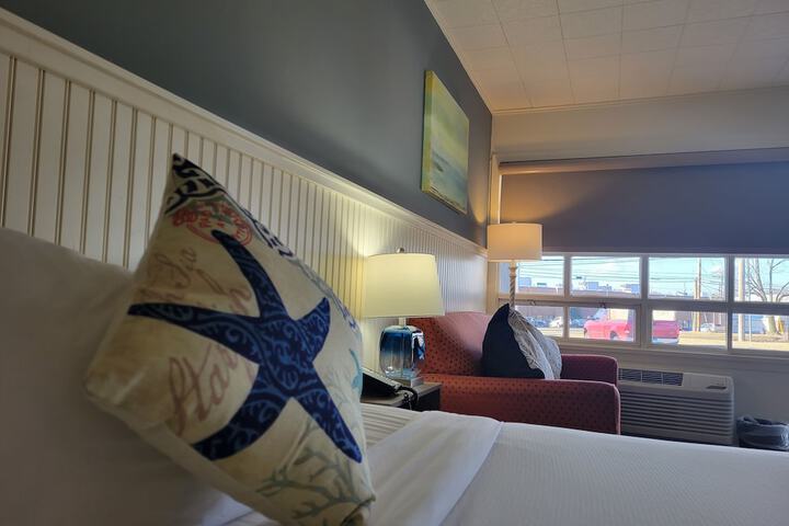 Room 46 of 70