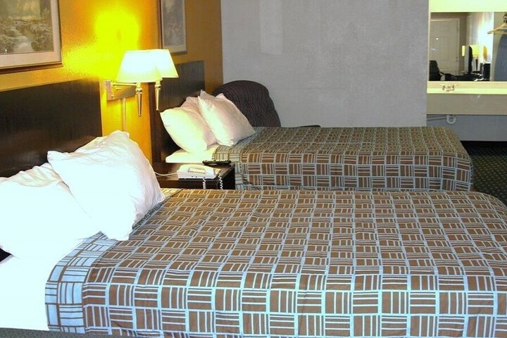 Express Inn & Suites