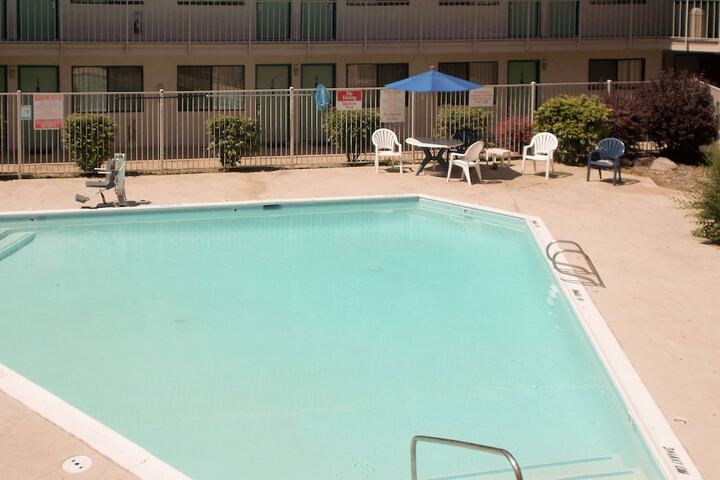 Motel 6 Reno NV - Livestock Events Center