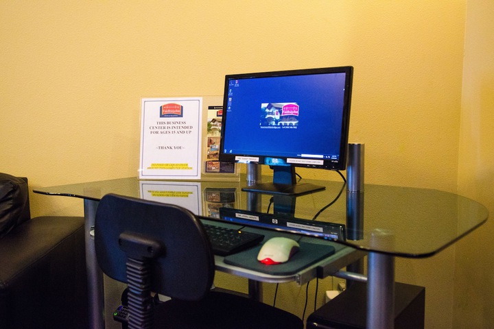 Business Center 27 of 27