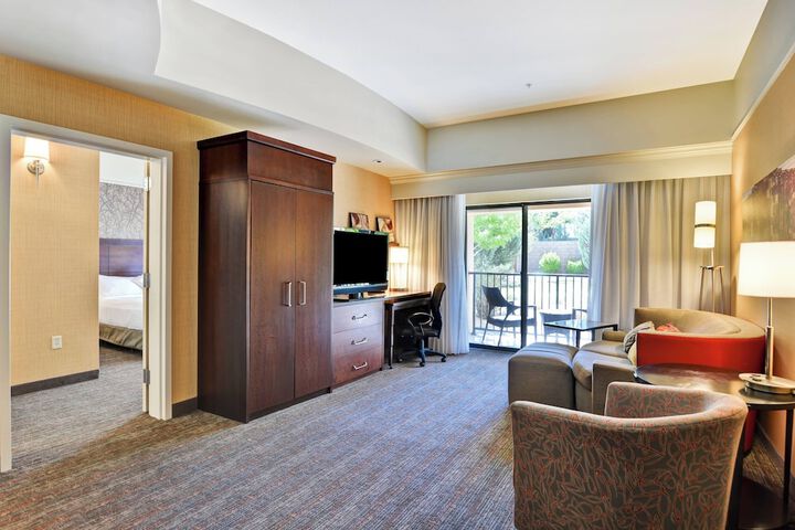 Room 12 of 30