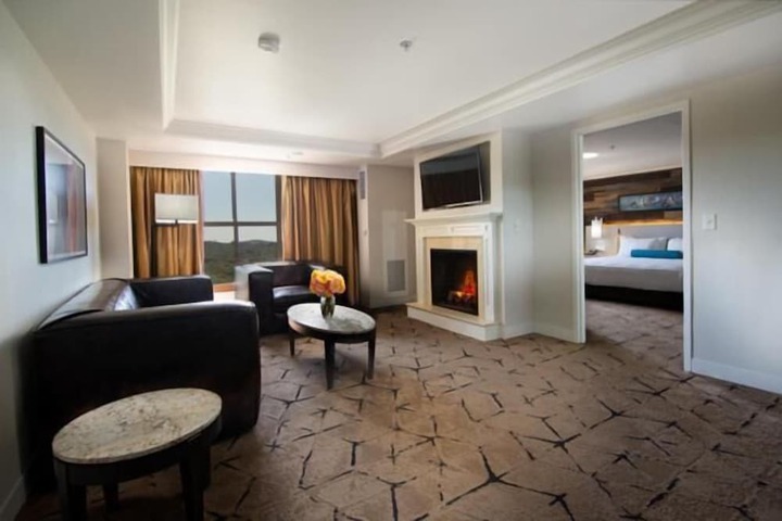 Room 19 of 30