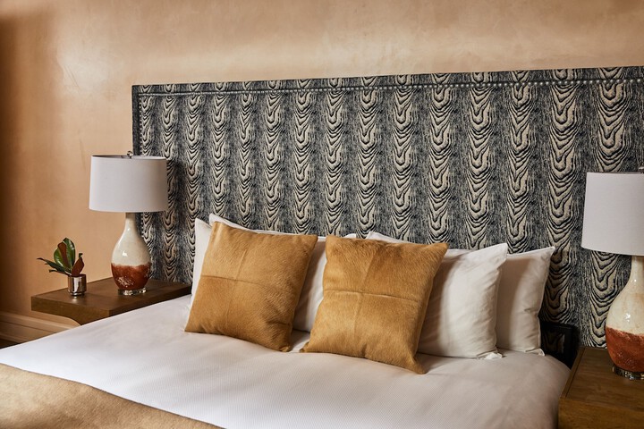 Element 52 Auberge Collection