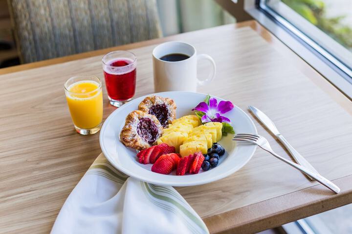 Breakfast/Coffee Service 75 of 85