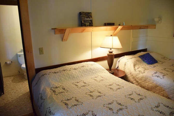 Room 15 of 156