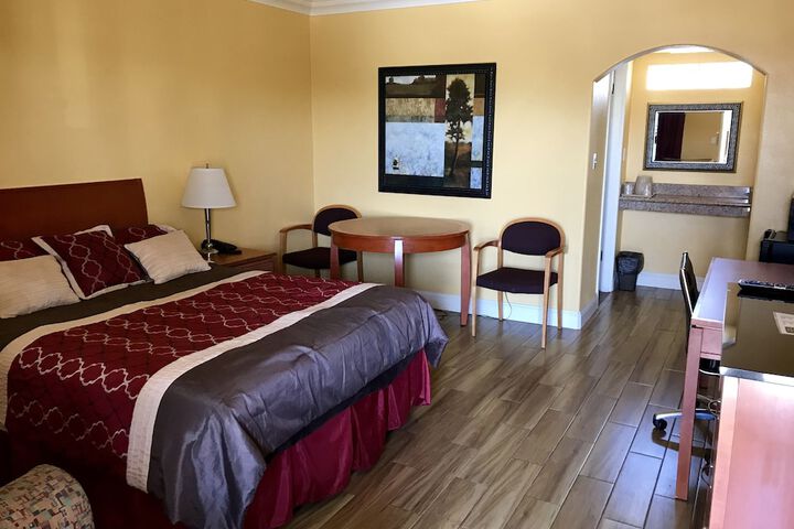 Room 21 of 26