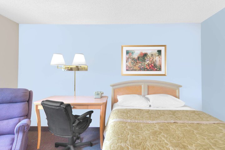 Room 14 of 18