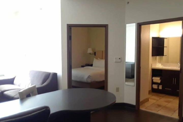 Room 32 of 56