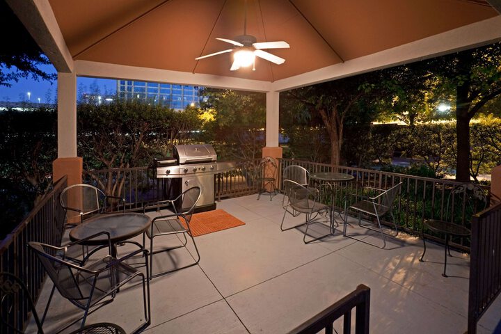Terrace/Patio 25 of 27