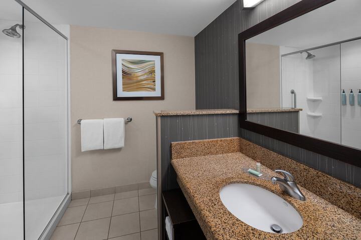 Room 10 of 34